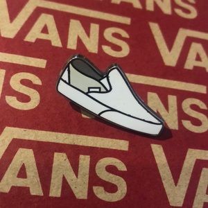 Vans Slip on white ENAMEL PIN